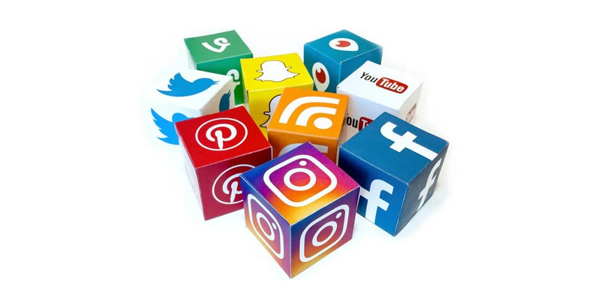 Les Français plus que jamais accros aux réseaux sociaux